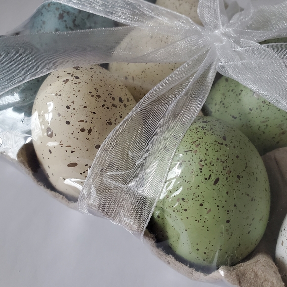 2 cartons of foam speckled eggs - Picture 5 of 9